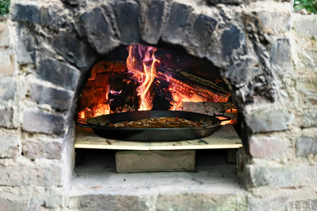 8f2ac9dd-5fc3-47c2-b6a4-8fd8b31f1394_1024